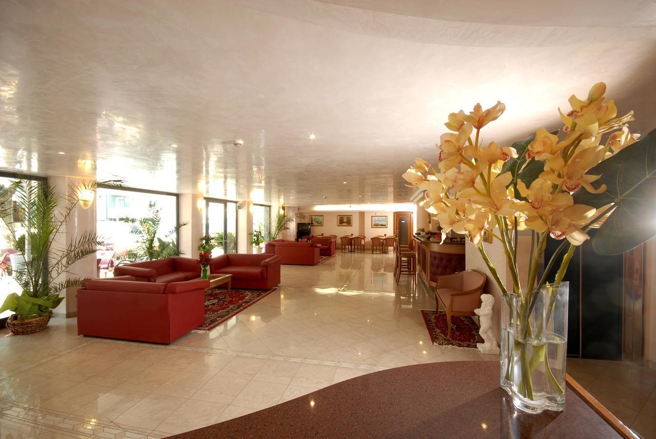 Hotel Christian Rimini Zewnętrze zdjęcie